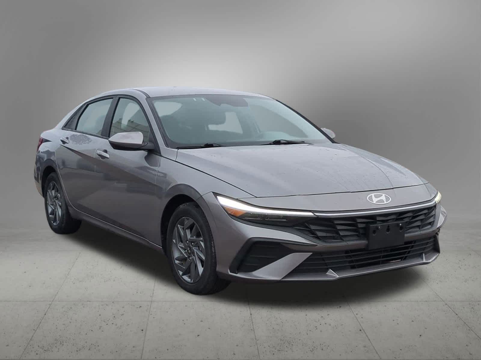 Thumbnail: 2024 Hyundai Elantra - 8