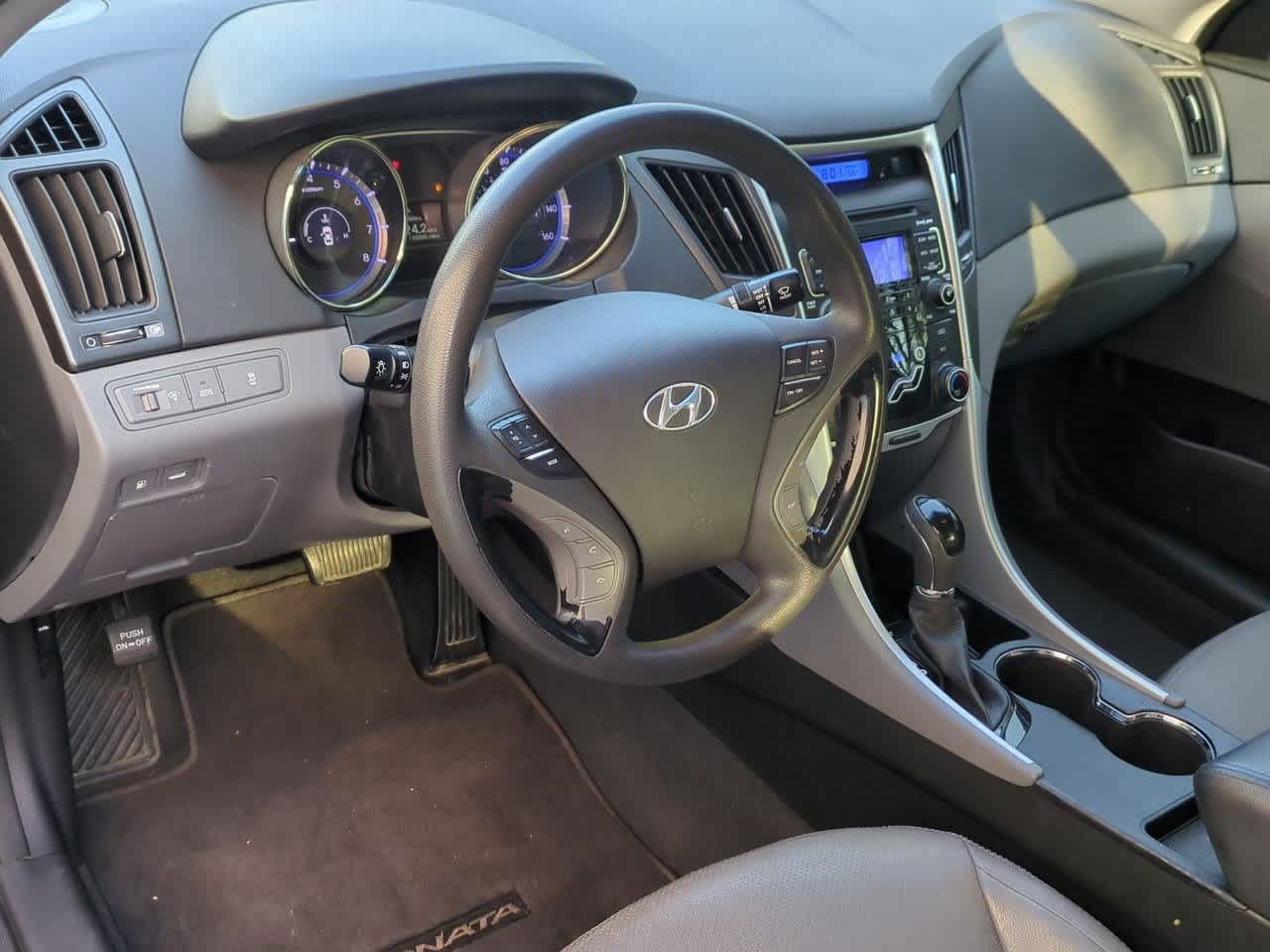 Thumbnail: 2011 Hyundai Sonata - 2