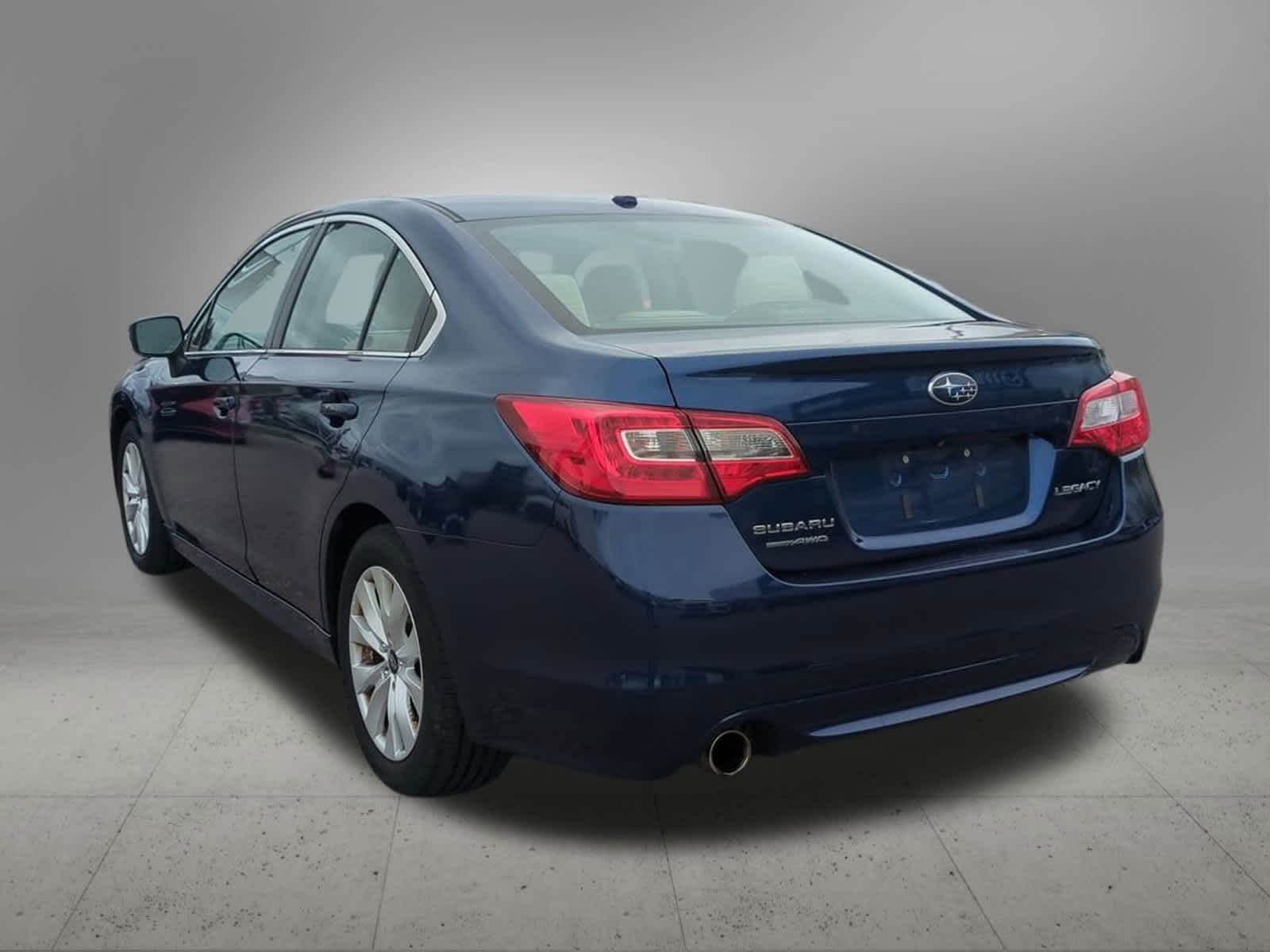 Thumbnail: 2015 Subaru Legacy - 4