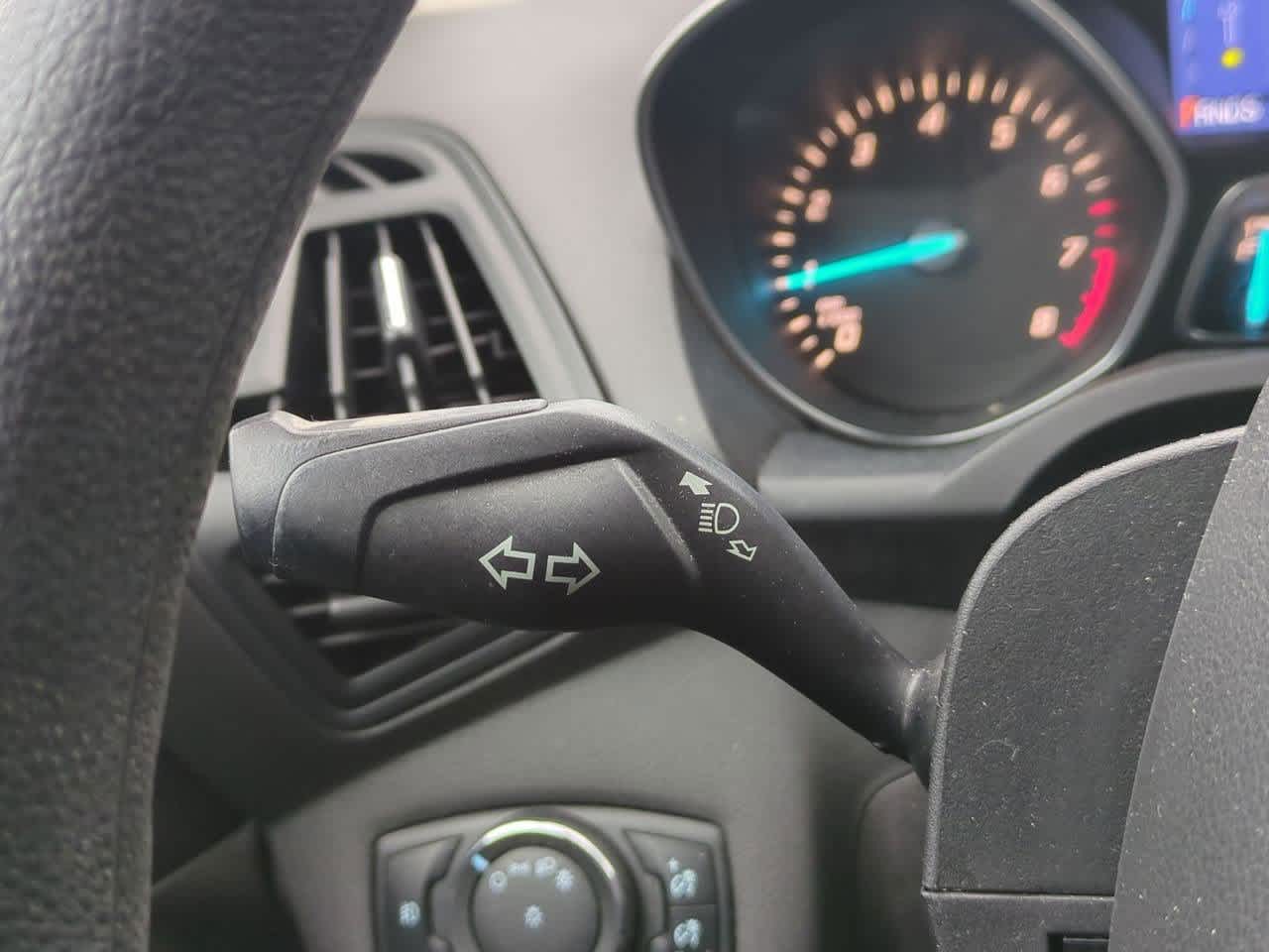 Thumbnail: 2015 Ford Escape - 26