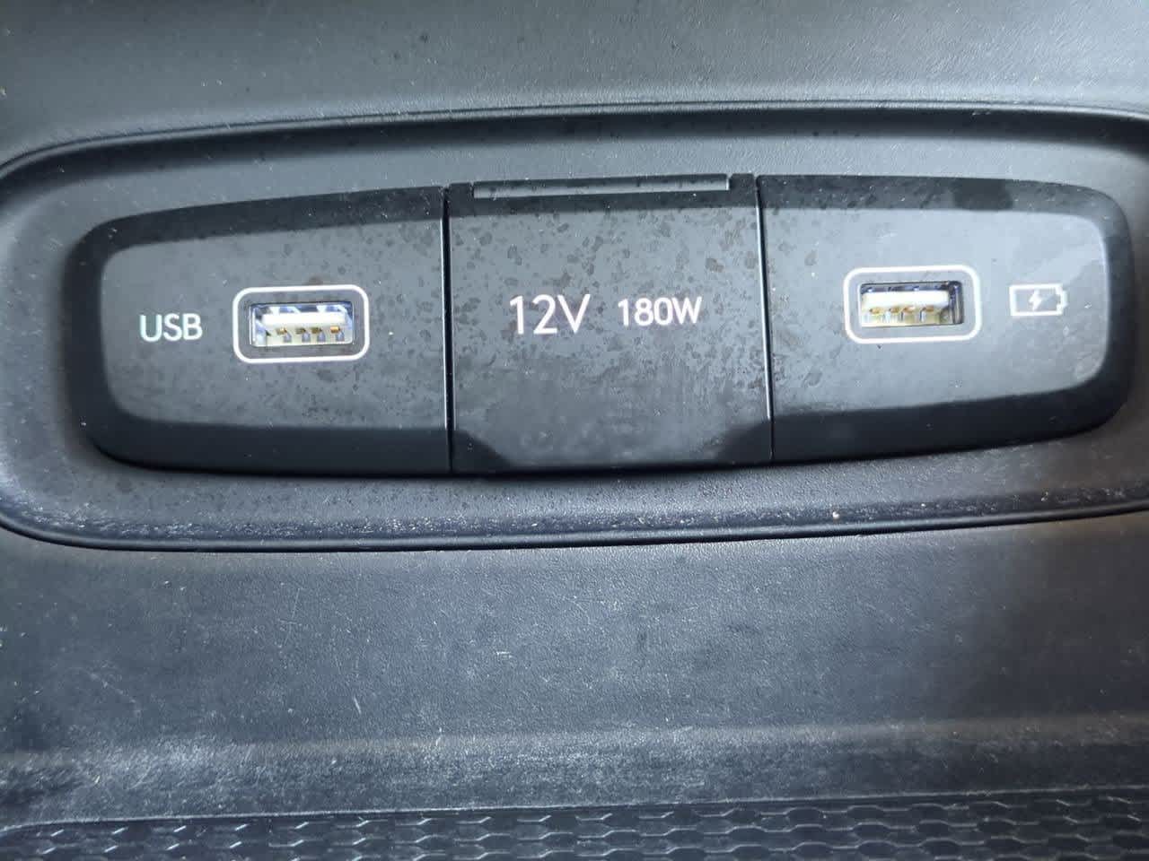 Thumbnail: 2022 Hyundai Venue - 30