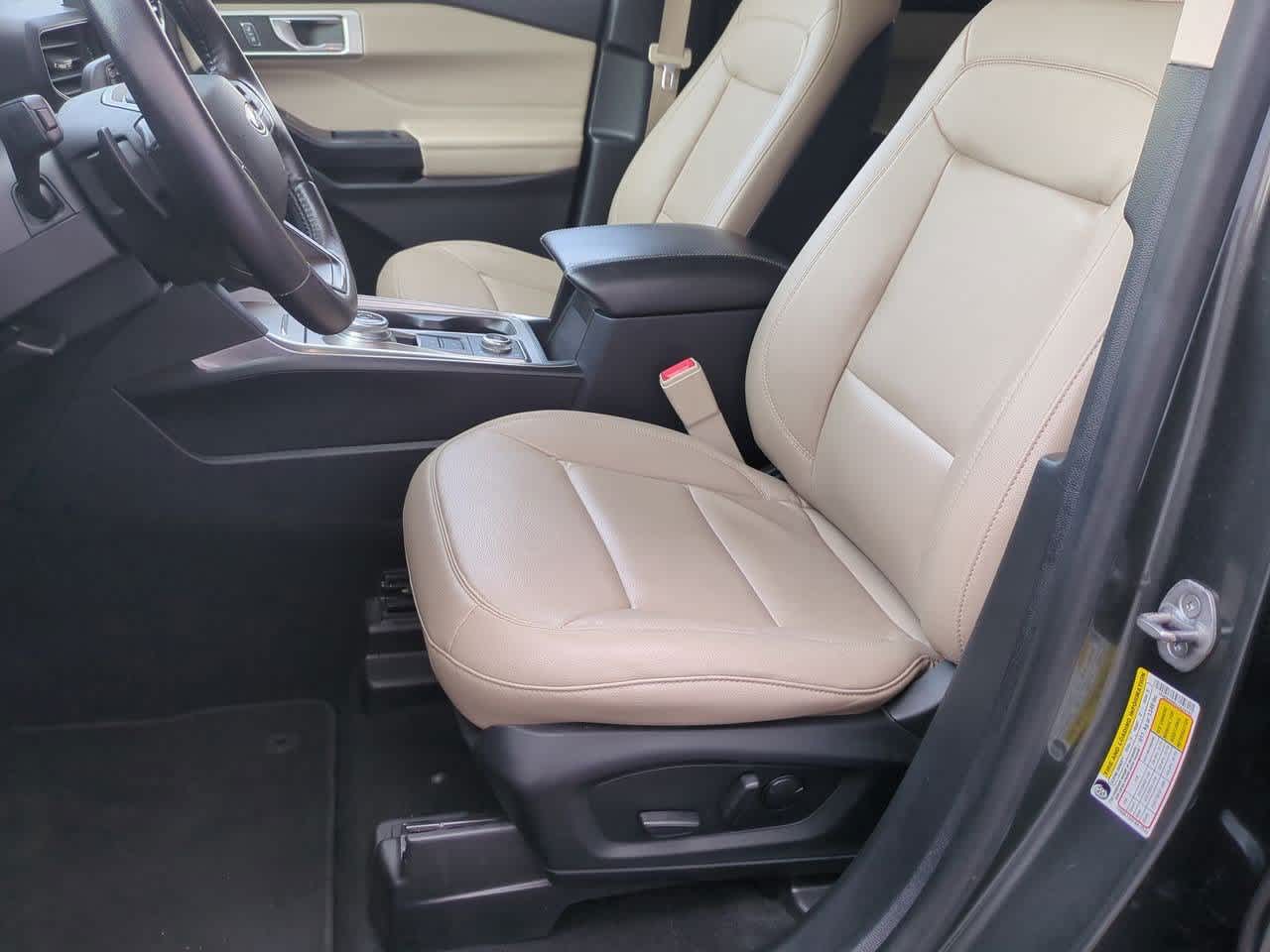 Thumbnail: 2020 Ford Explorer - 15