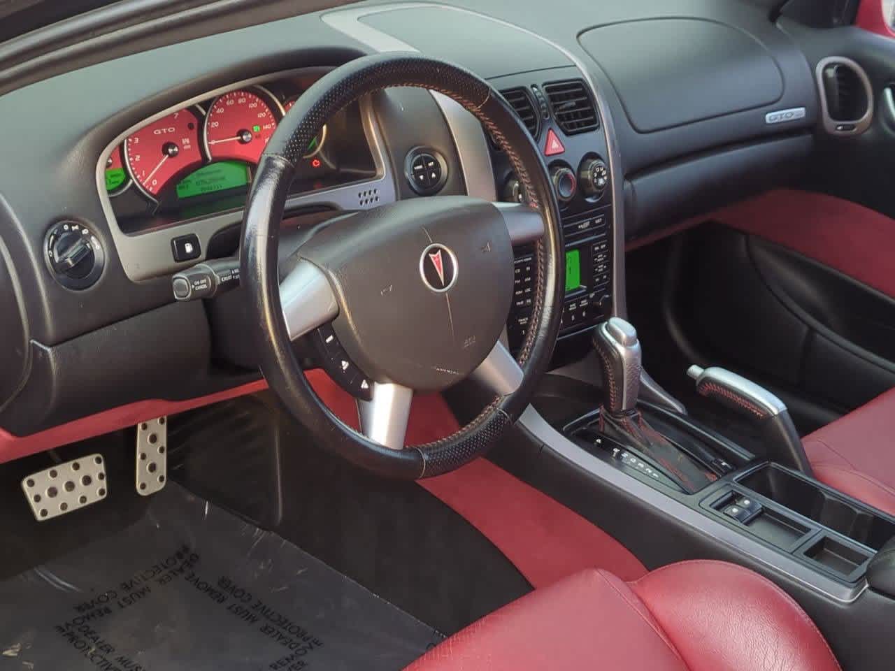 2005 Pontiac GTO photo 2