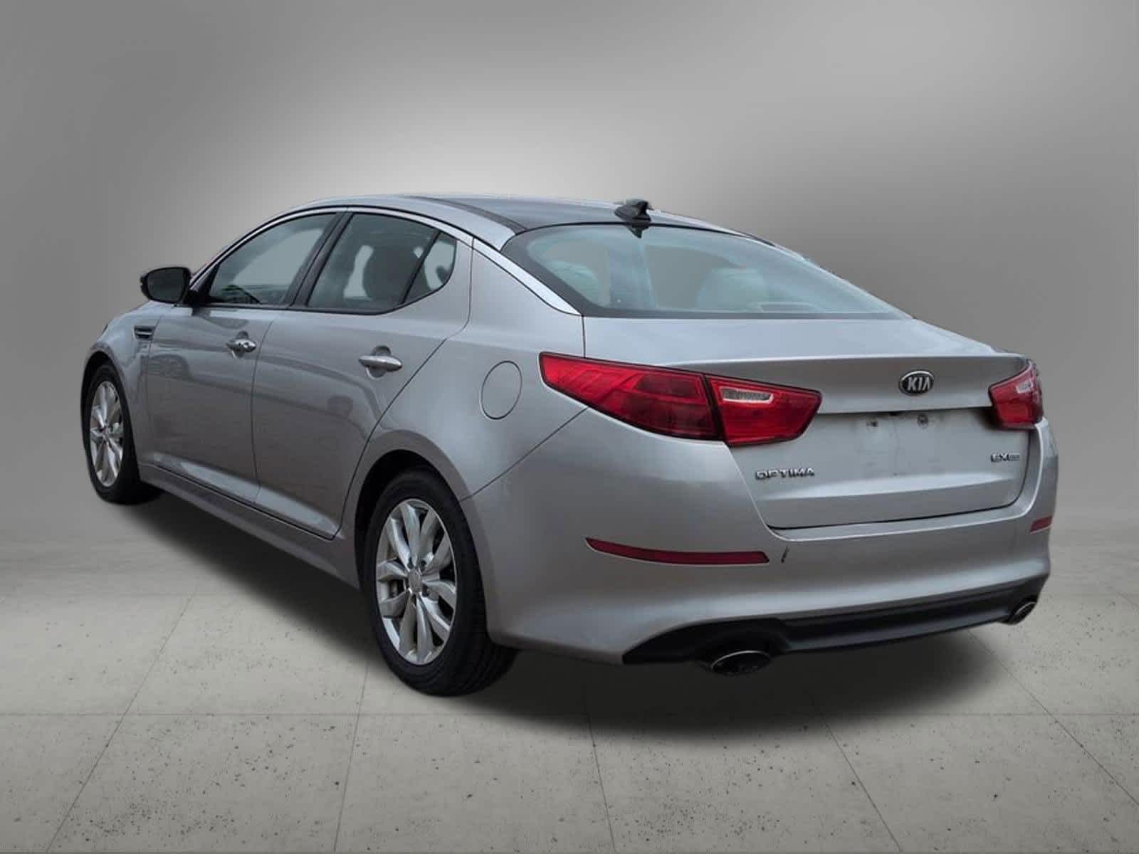 Thumbnail: 2015 Kia Optima - 4