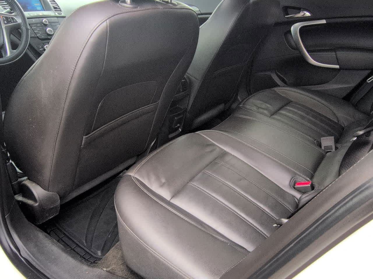 Thumbnail: 2013 Buick Regal - 18