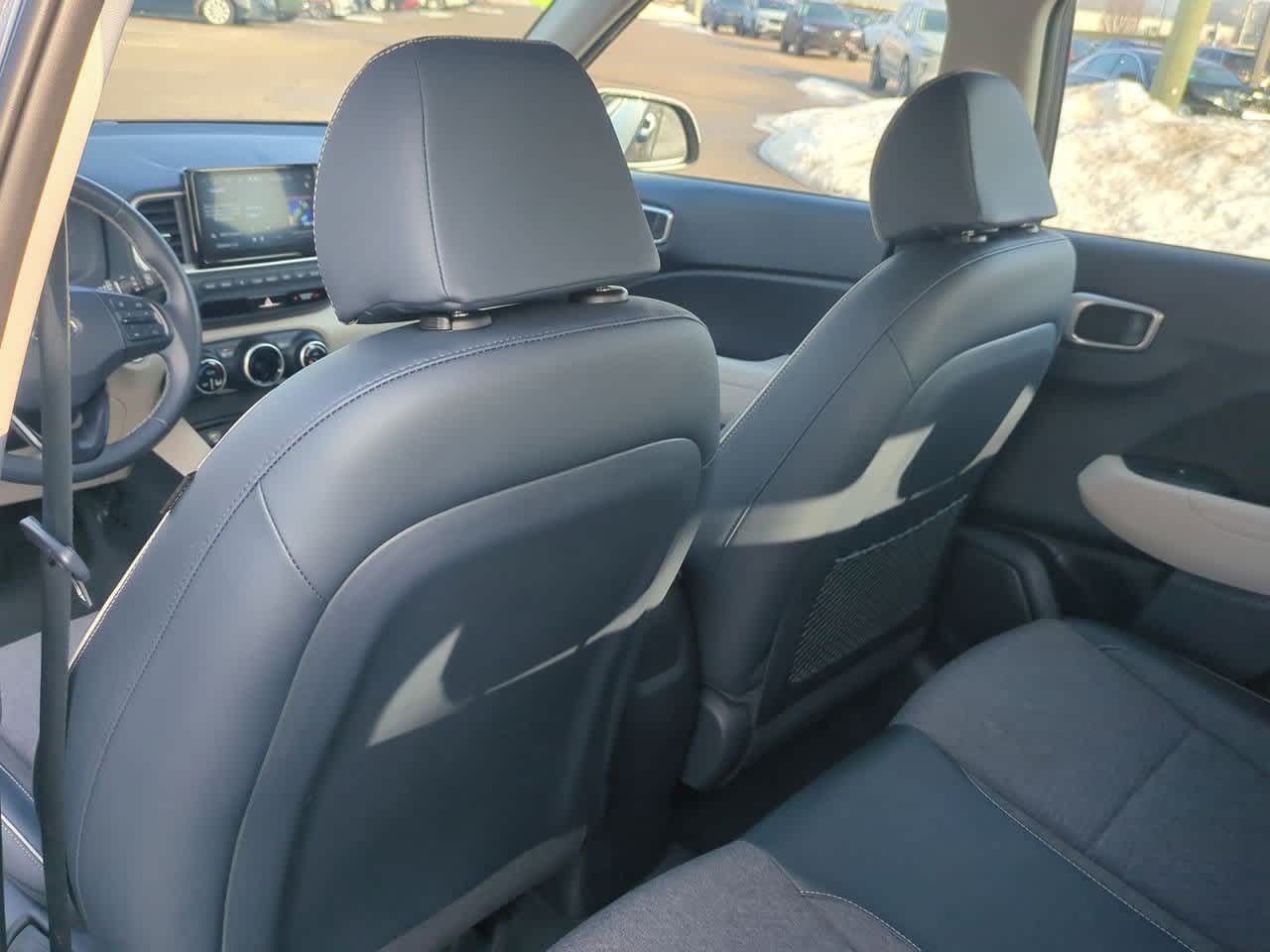 Thumbnail: 2023 Hyundai Venue - 17