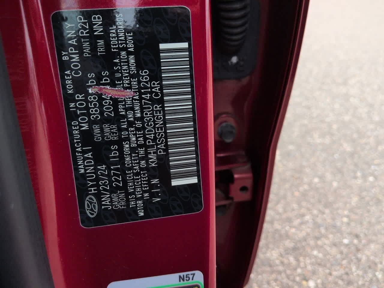 Thumbnail: 2024 Hyundai Elantra - 36