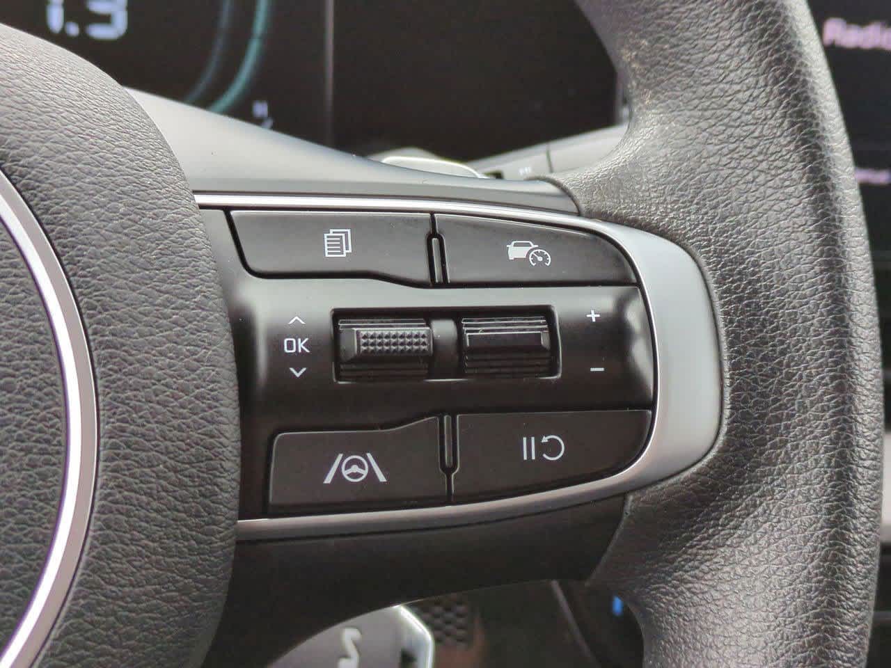 Thumbnail: 2023 Kia Sportage - 22