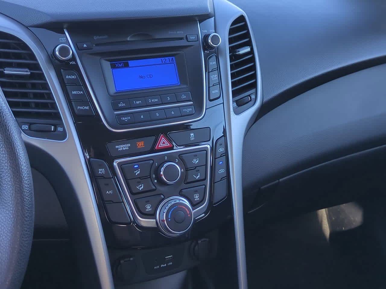 Thumbnail: 2017 Hyundai Elantra - 25