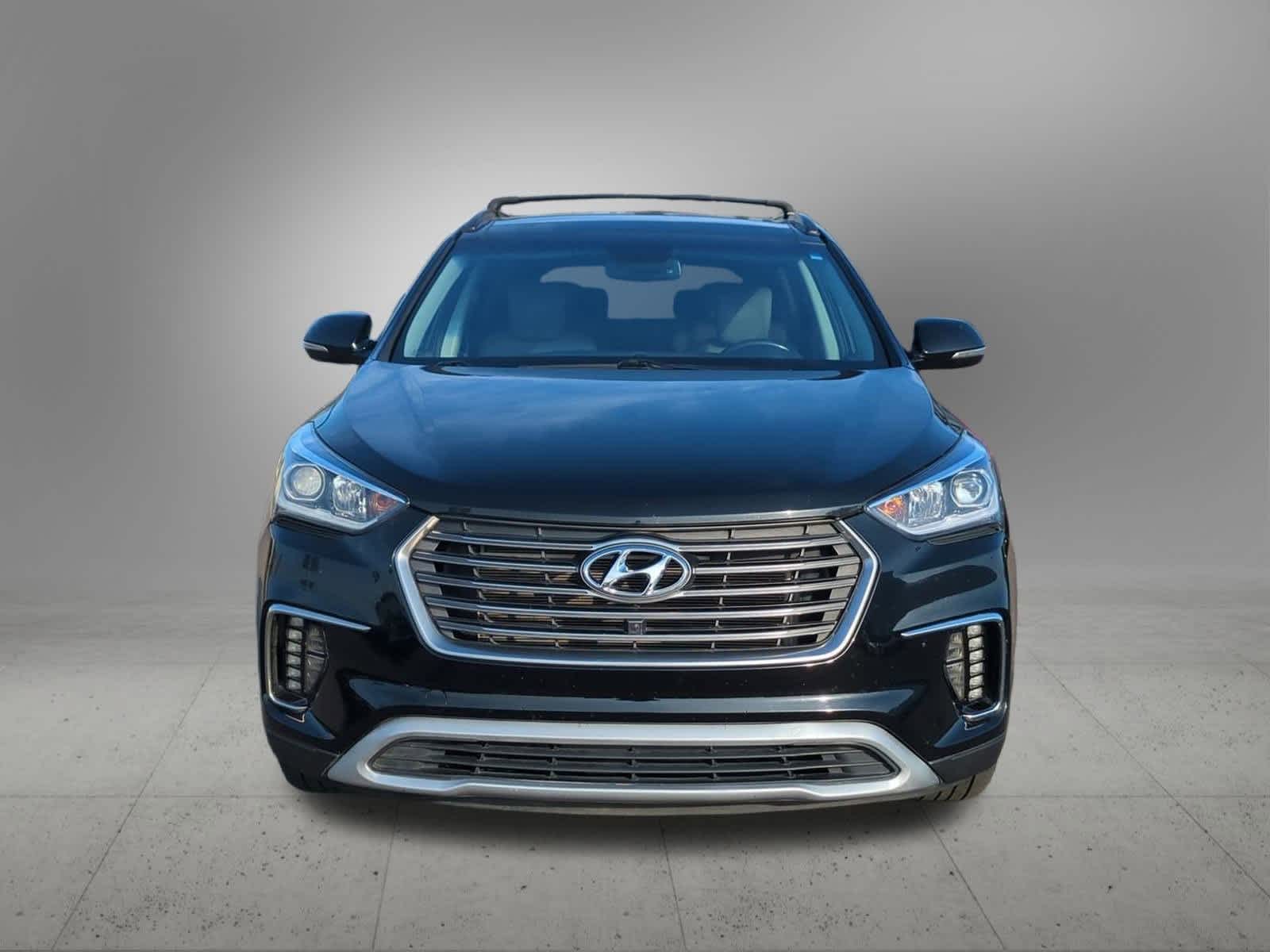 Thumbnail: 2017 Hyundai Santa Fe - 9