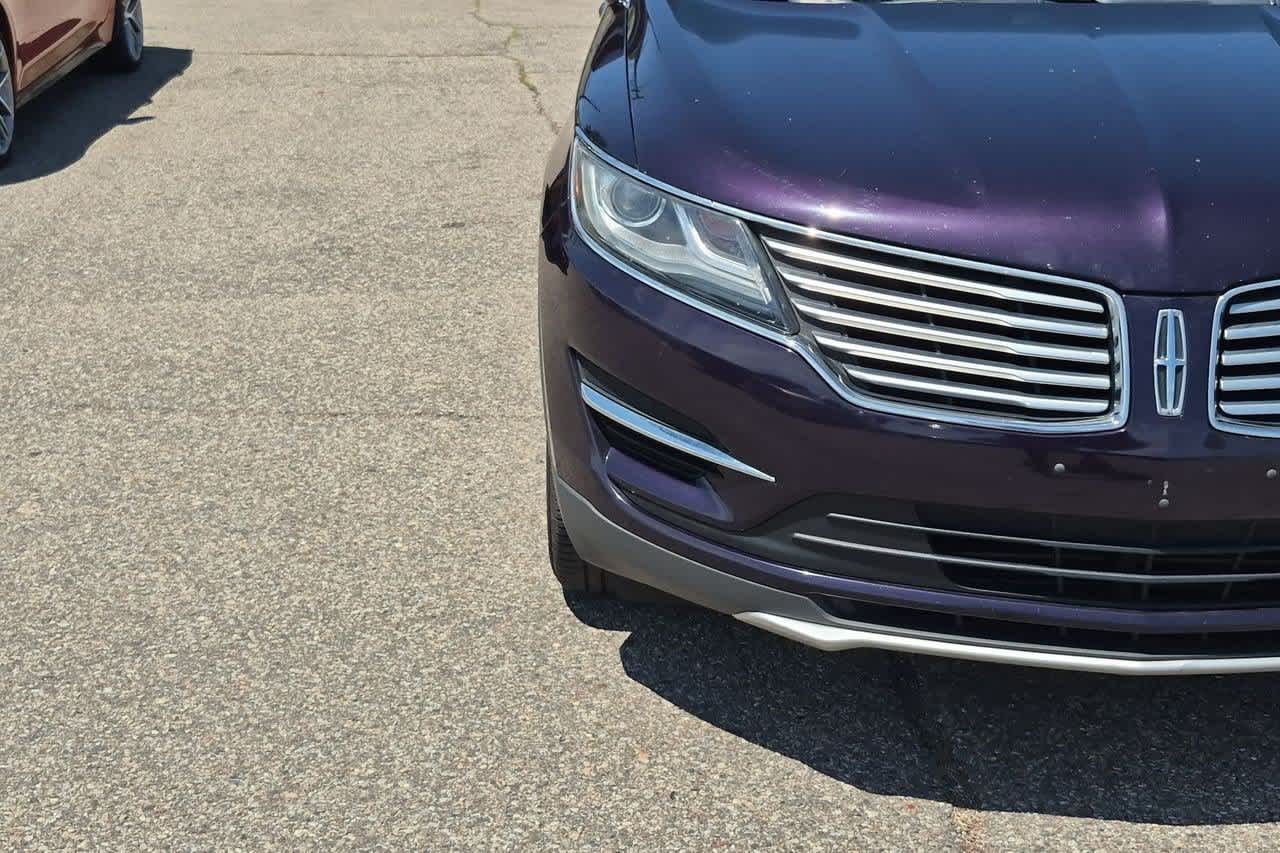 Thumbnail: 2015 Lincoln MKC - 10