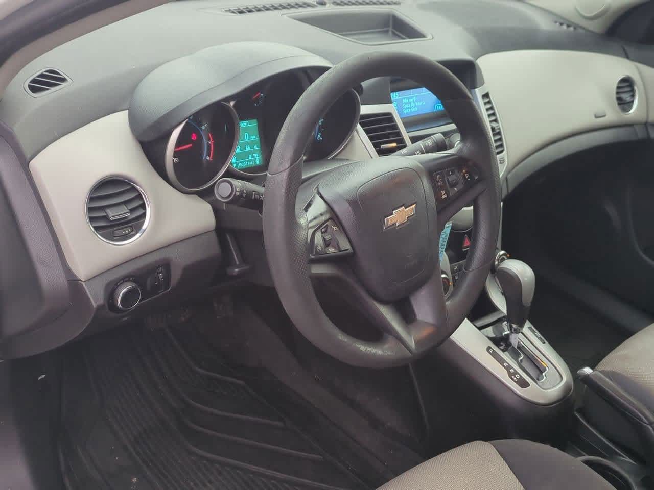 Thumbnail: 2013 Chevrolet Cruze - 2