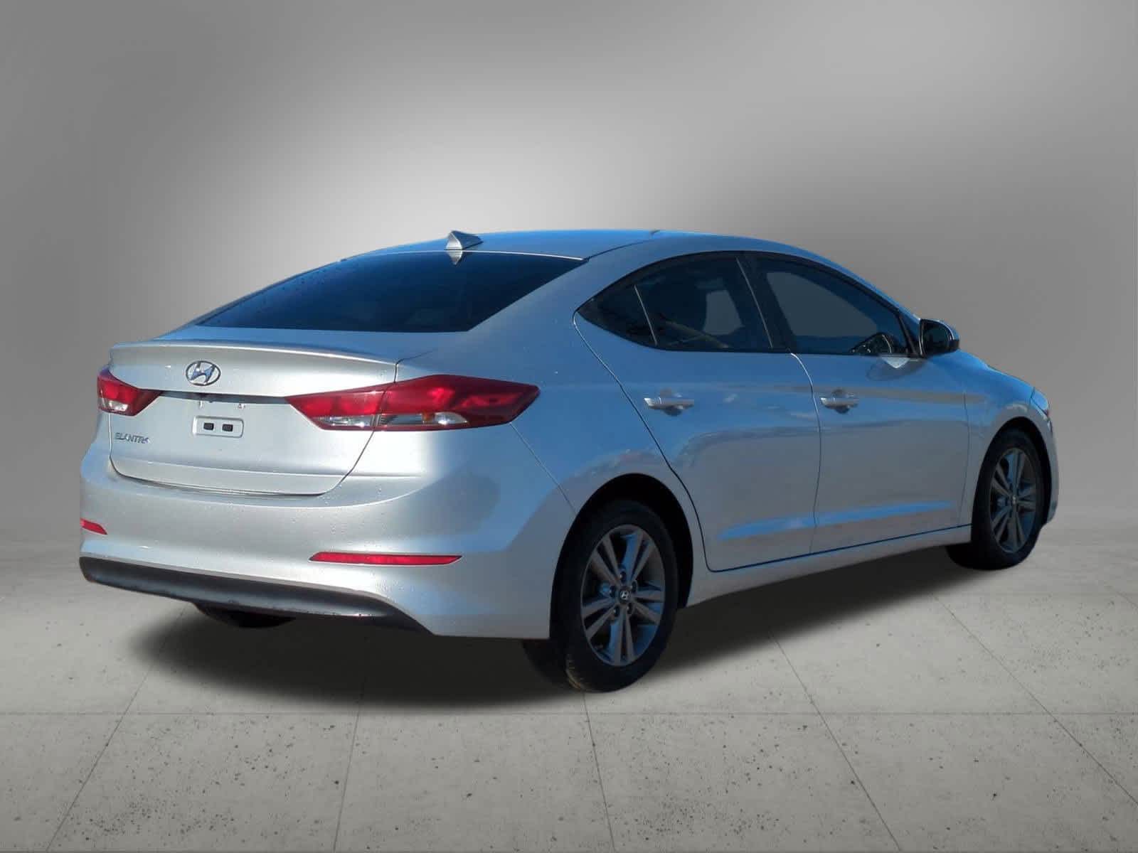 Thumbnail: 2018 Hyundai Elantra - 6