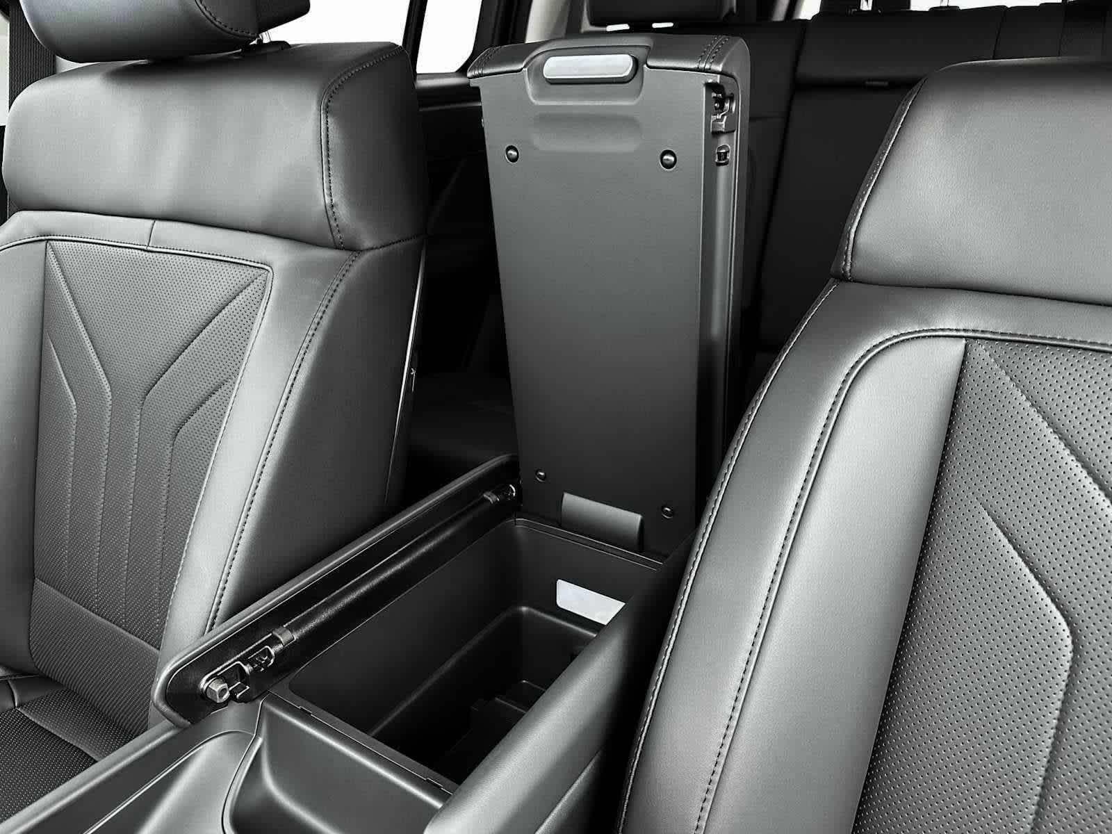 Thumbnail: 2025 Hyundai Santa Fe - 18