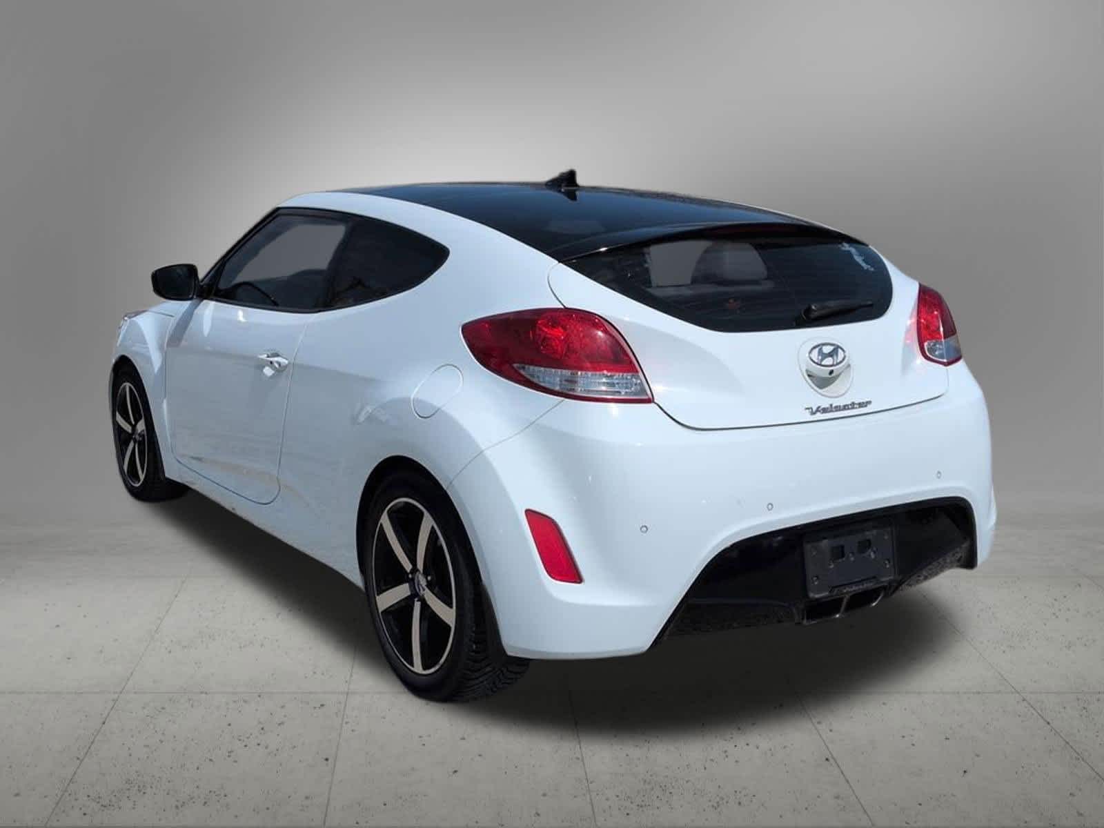 Thumbnail: 2013 Hyundai Veloster - 5
