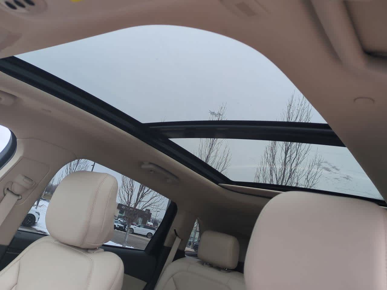 Thumbnail: 2020 Lincoln Nautilus - 18