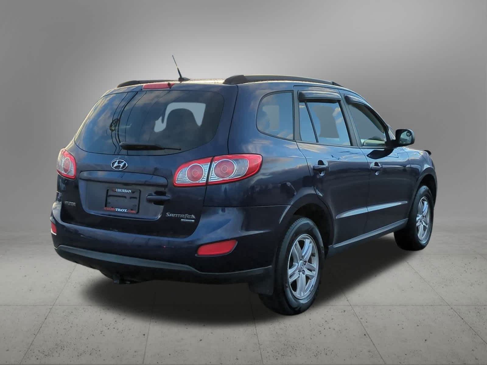 Thumbnail: 2010 Hyundai Santa Fe - 6