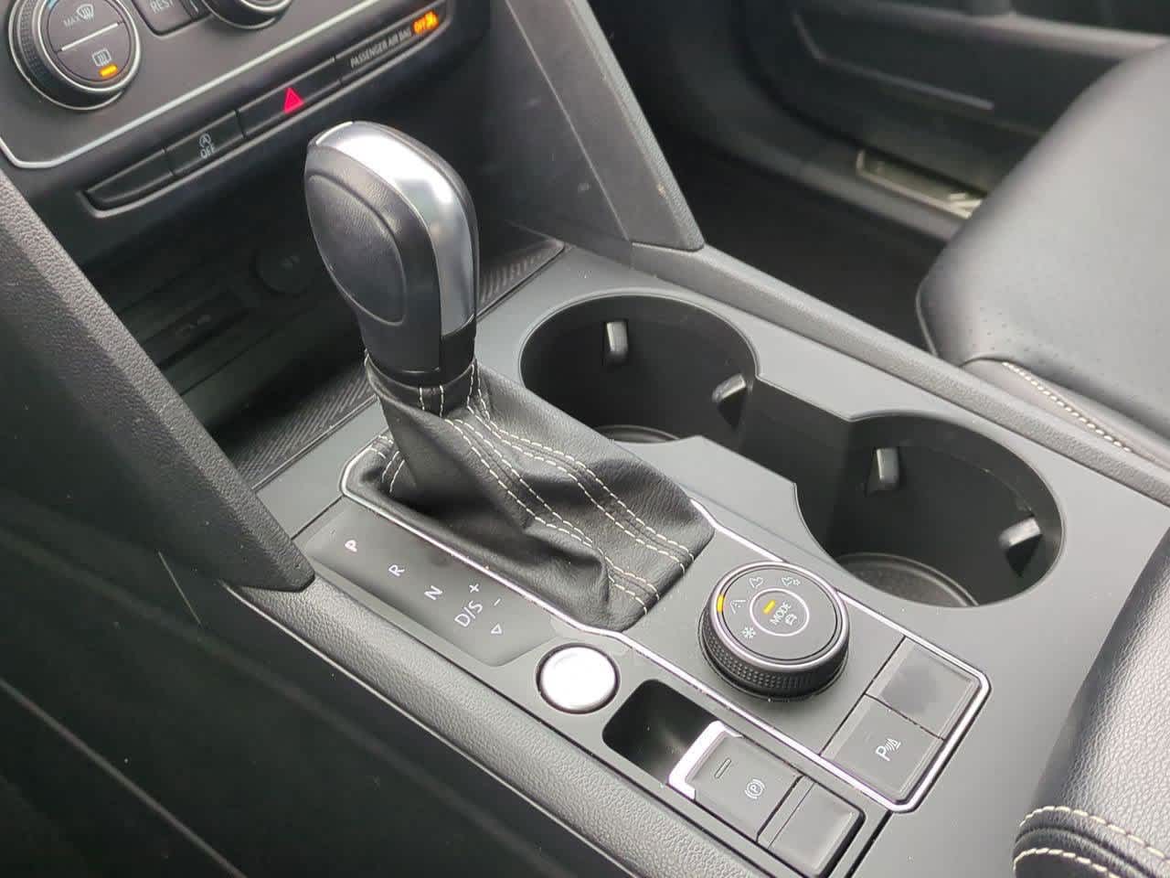 Thumbnail: 2021 Volkswagen Atlas - 31