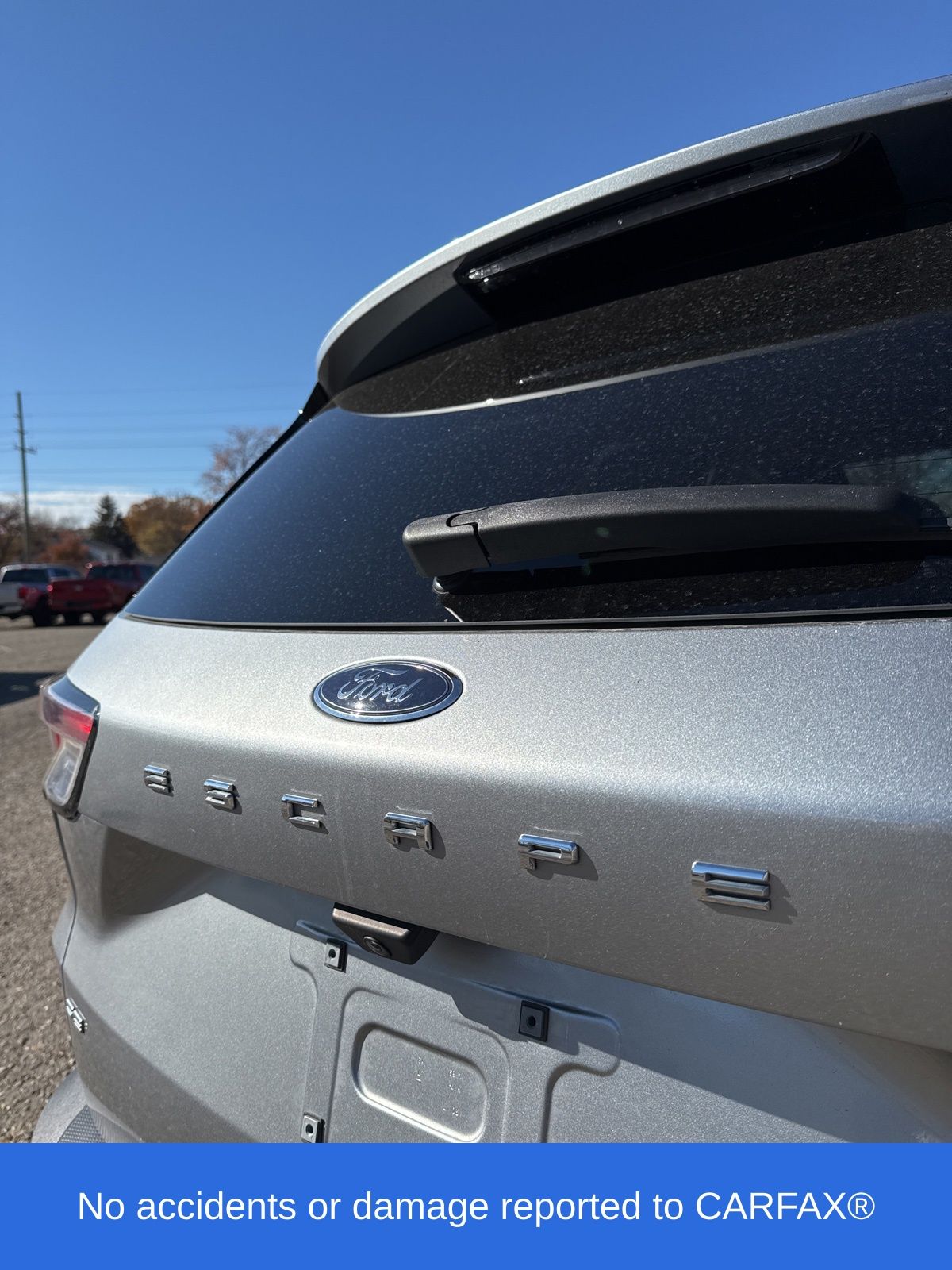 2022 Ford Escape SE photo 3
