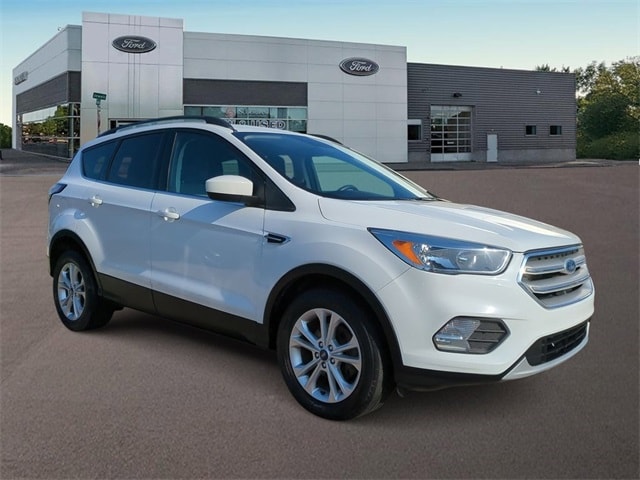 Used 2018 Ford Escape SE with VIN 1FMCU0GD1JUC57300 for sale in Ferndale, MI