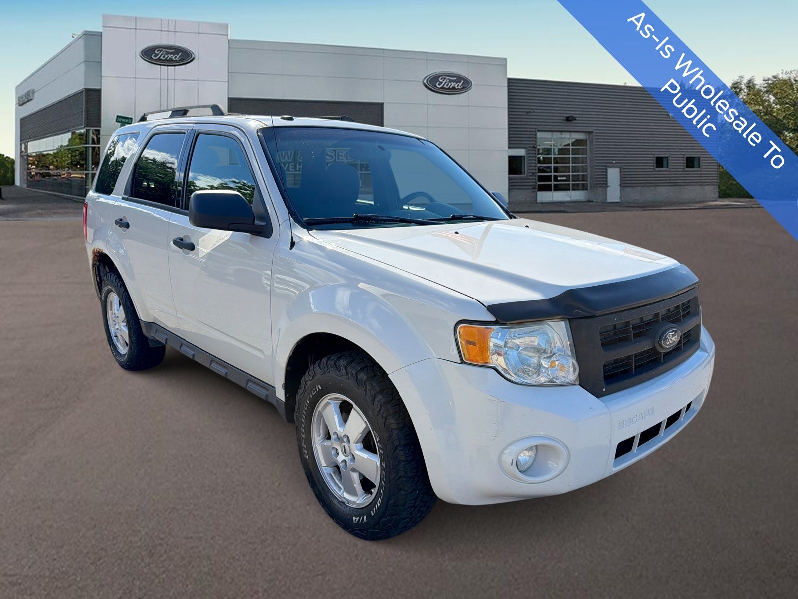 Used 2011 Ford Escape XLT with VIN 1FMCU9D73BKB86987 for sale in Ferndale, MI
