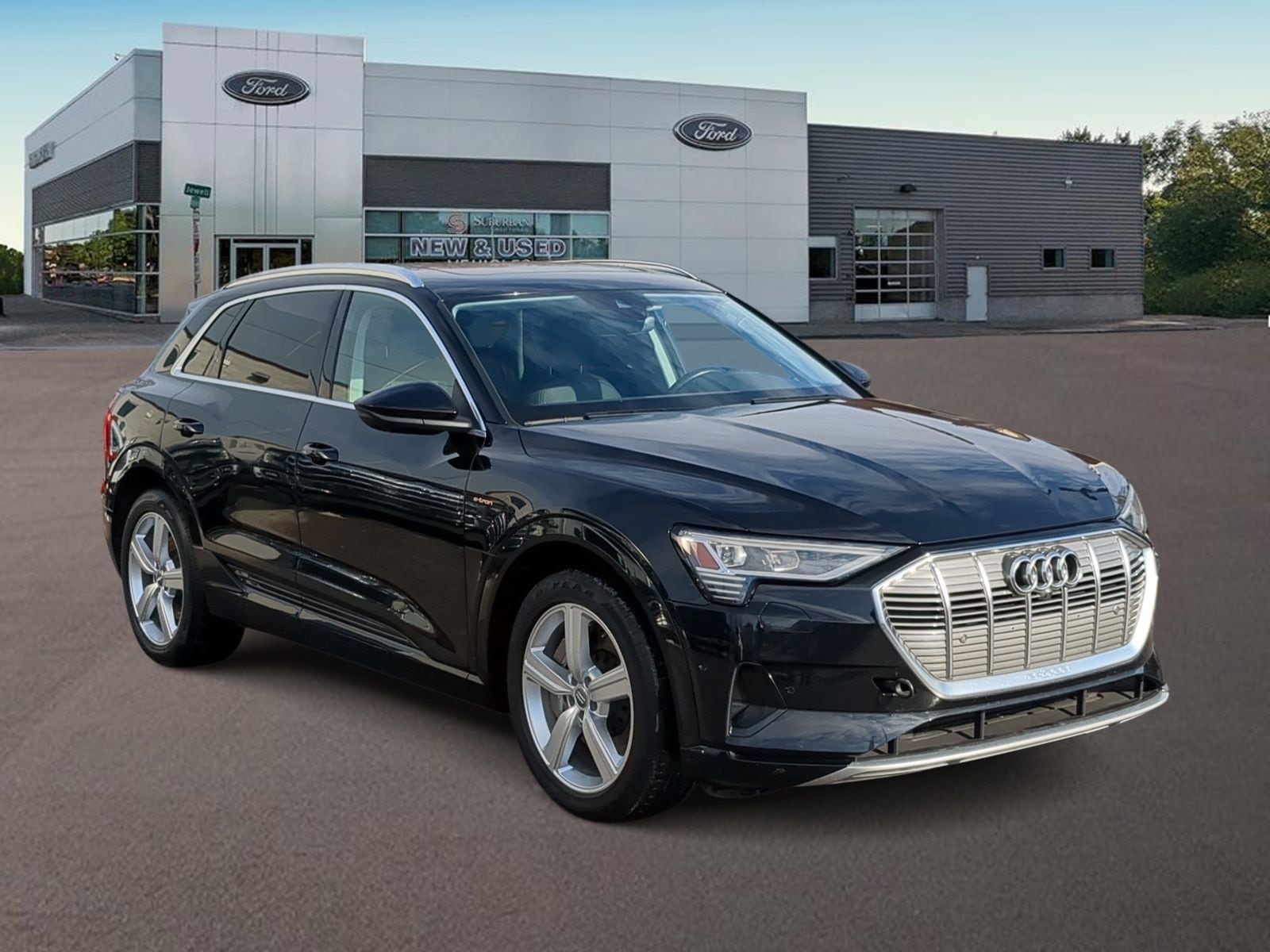 Used 2019 Audi e-tron Premium Plus with VIN WA1LAAGE7KB023276 for sale in Ferndale, MI