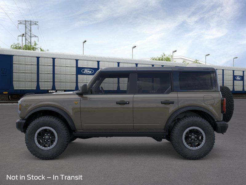 2025 Ford Bronco Badlands photo 3