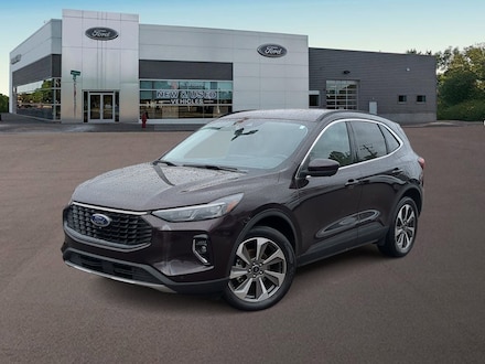 2023 Ford Escape Platinum SUV