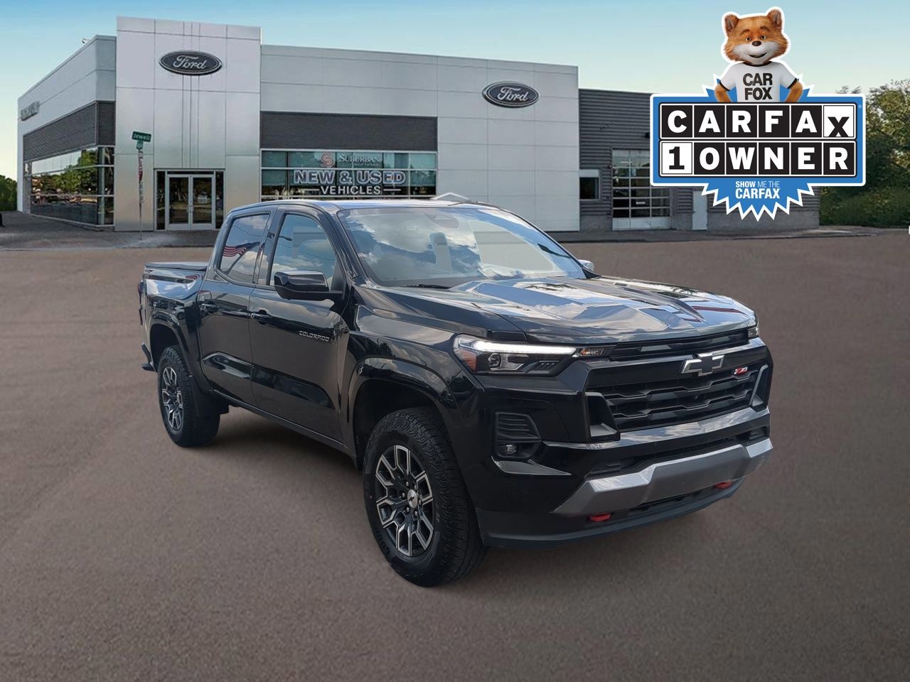 2023 Chevrolet Colorado Z71 photo 2