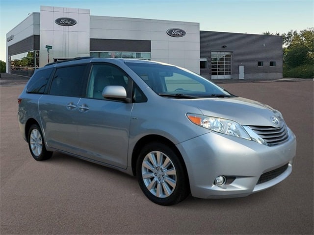 Used 2017 Toyota Sienna XLE Premium with VIN 5TDDZ3DC9HS167754 for sale in Ferndale, MI