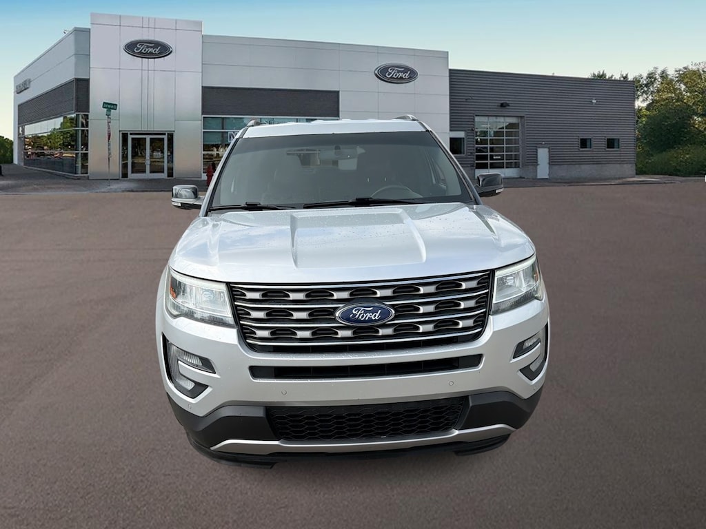 Used 2017 Ford Explorer XLT SUV