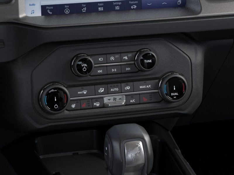 2026 Ford Bronco 4-Door Outer Banks - Photo 17