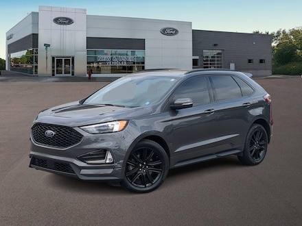 2020 Ford Edge ST Line SUV in Ferndale, MI