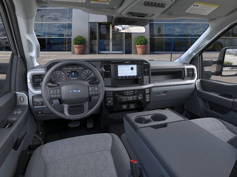 2025 Ford F-350 Super Duty XL - Photo 11