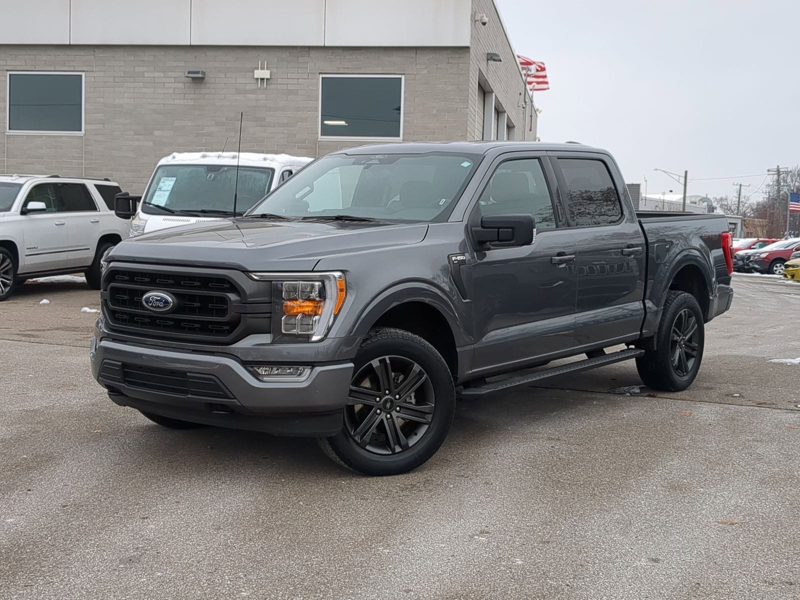 2022 Ford F-150 XLT's photo