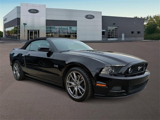 Used 2014 Ford Mustang GT Premium with VIN 1ZVBP8FFXE5207369 for sale in Ferndale, MI