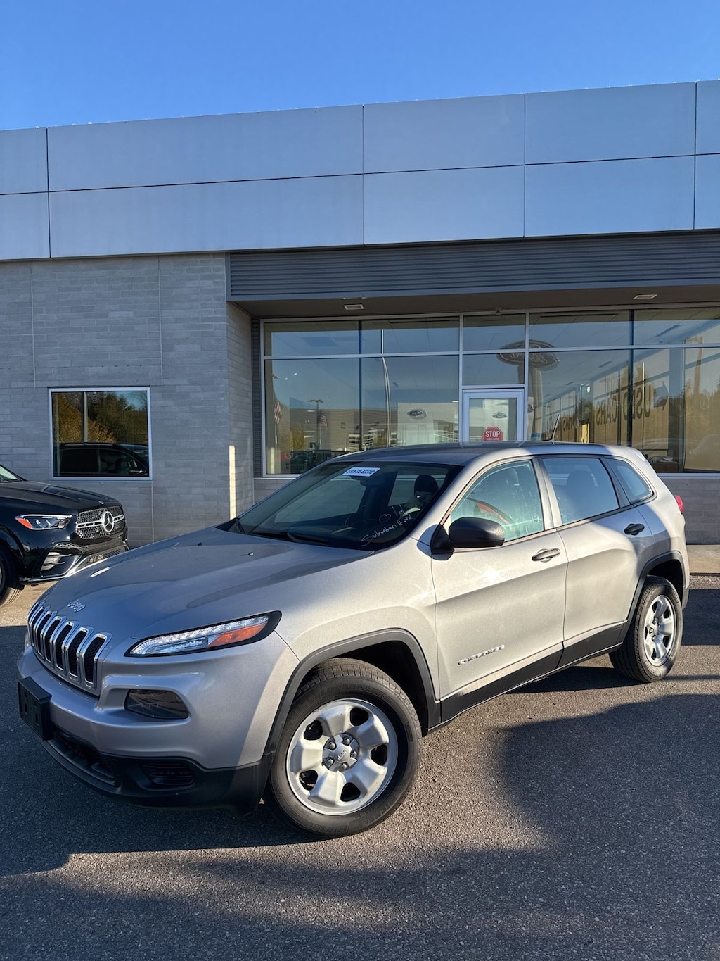 Used 2014 Jeep Cherokee Sport SUV