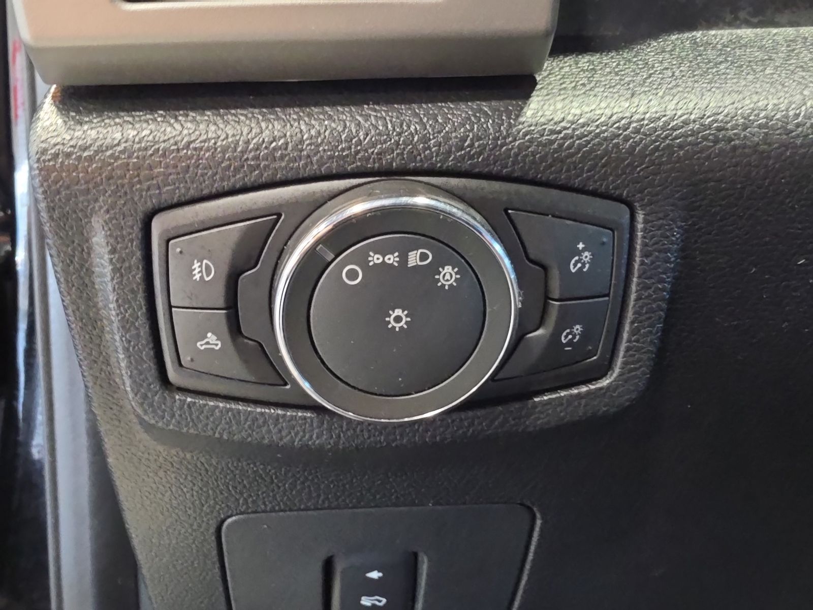 Thumbnail: 2016 Ford F-150 - 22