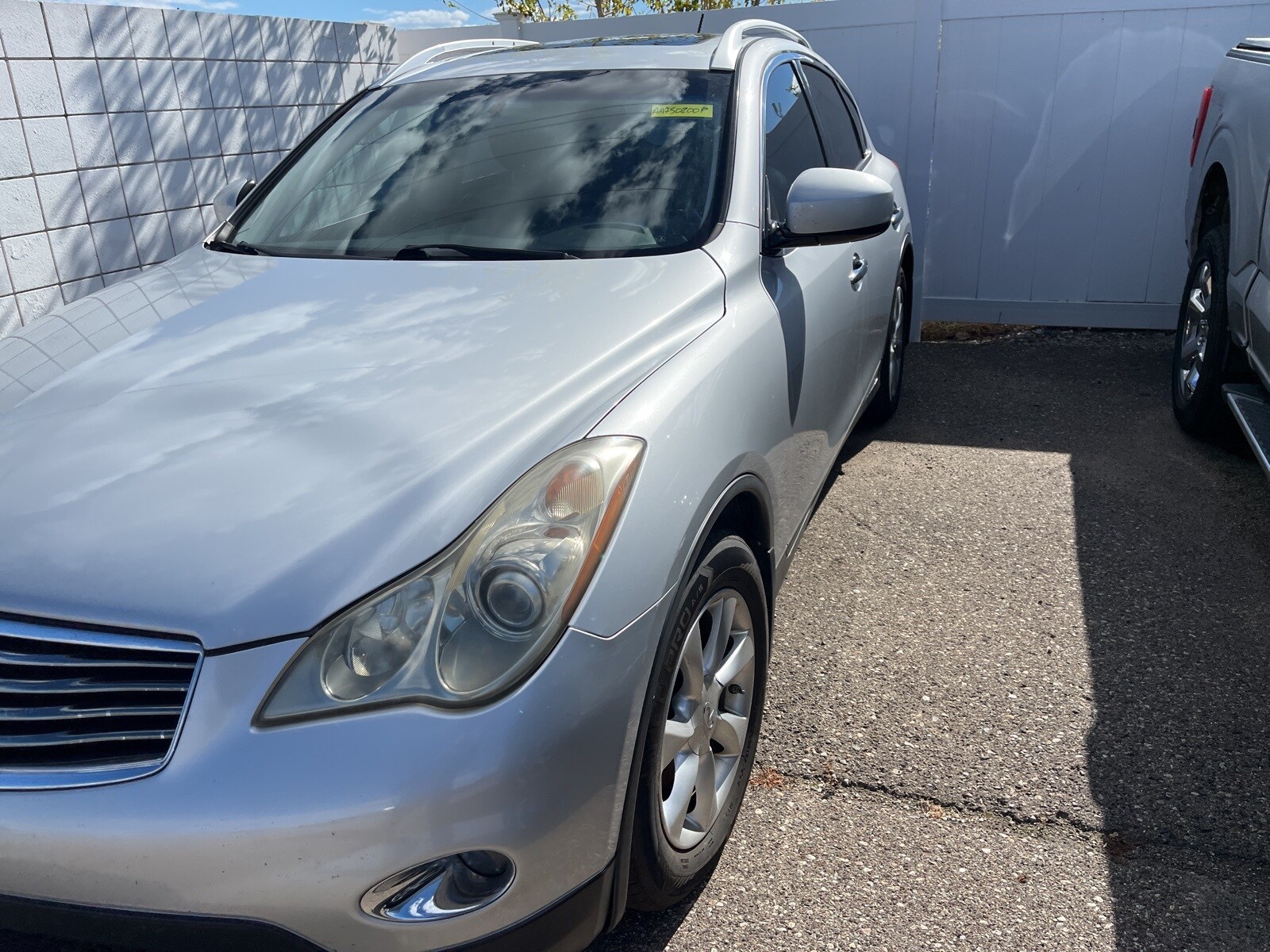 2010 Infiniti EX35 Journey photo 4