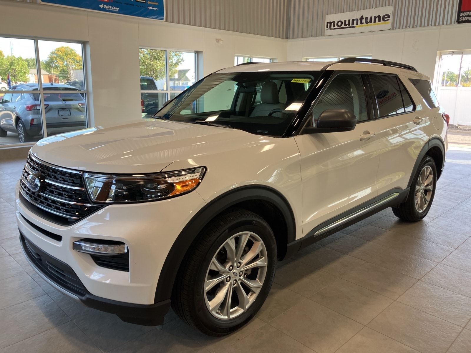 2023 Ford Explorer SUV  2023 Ford Explorer SUV