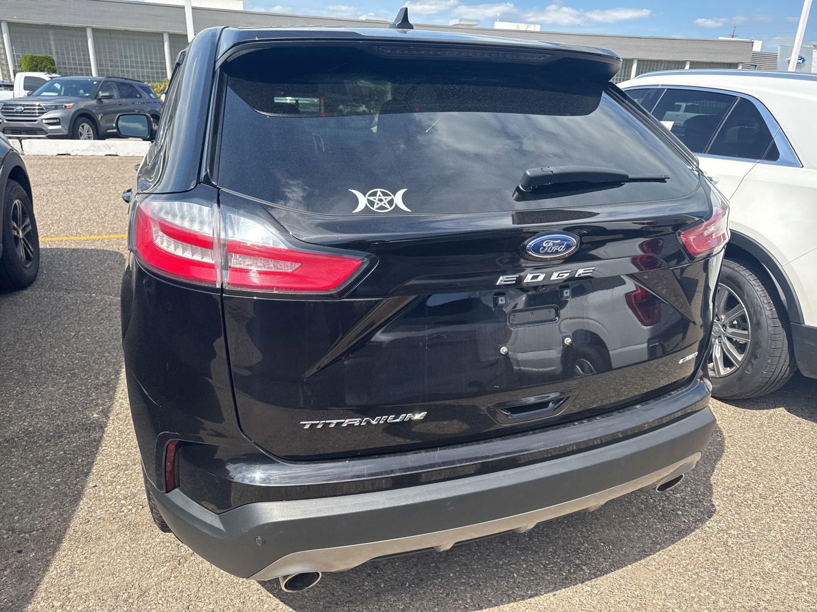 Thumbnail: 2022 Ford Edge - 15