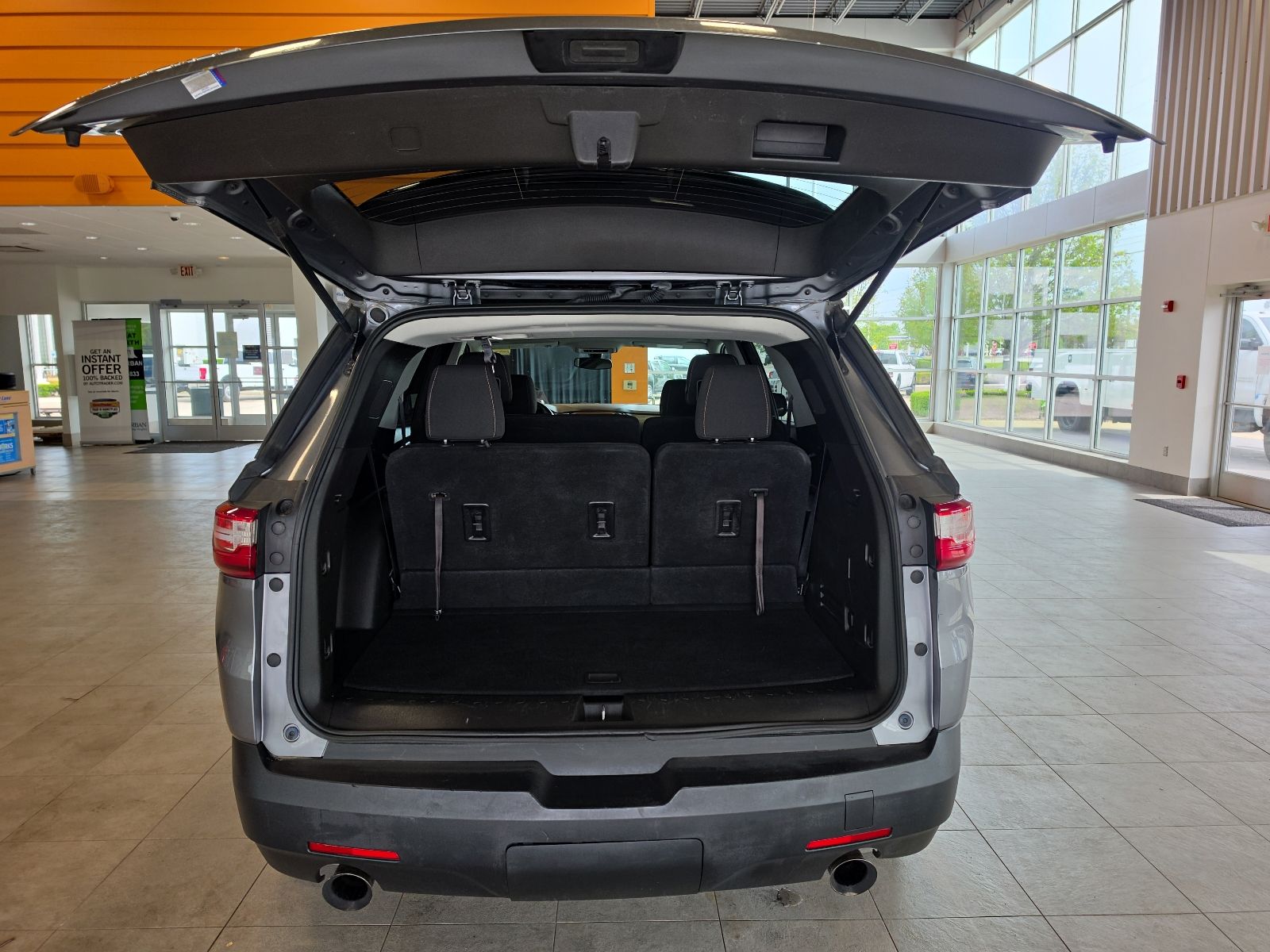 Thumbnail: 2018 Chevrolet Traverse - 31