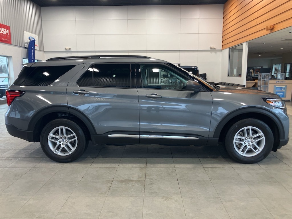 Used 2025 Ford Explorer Active SUV