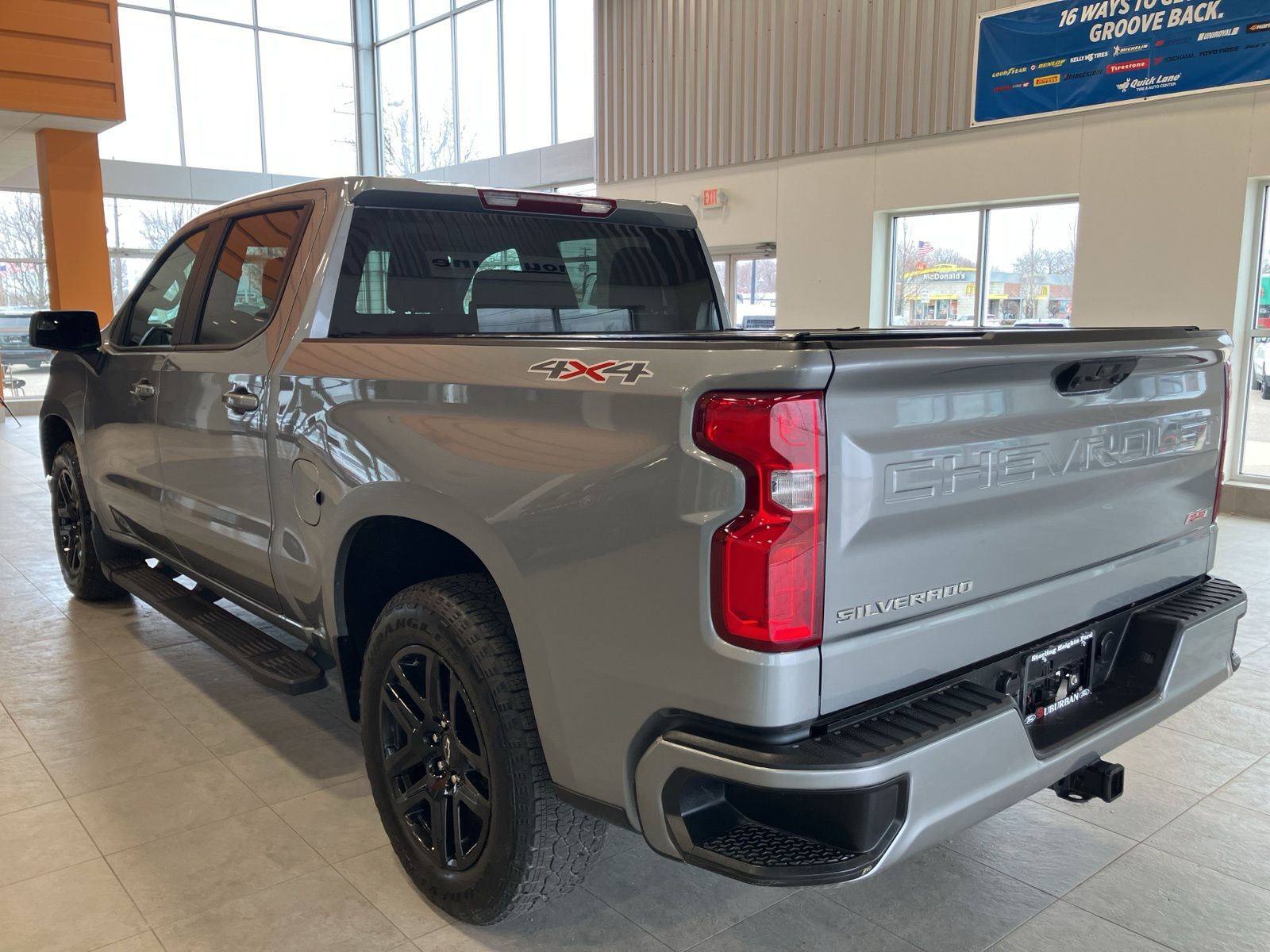 Thumbnail: 2024 Chevrolet Silverado 1500 - 7