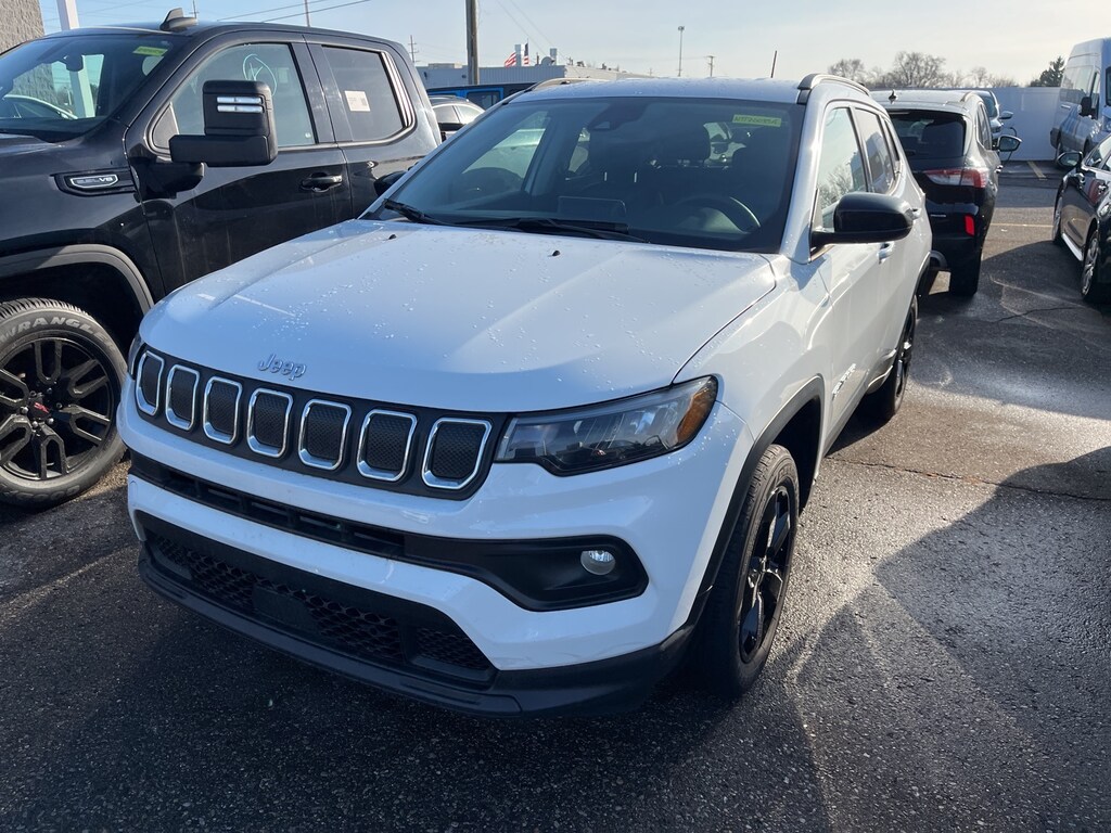 Used 2022 Jeep Compass Latitude SUV