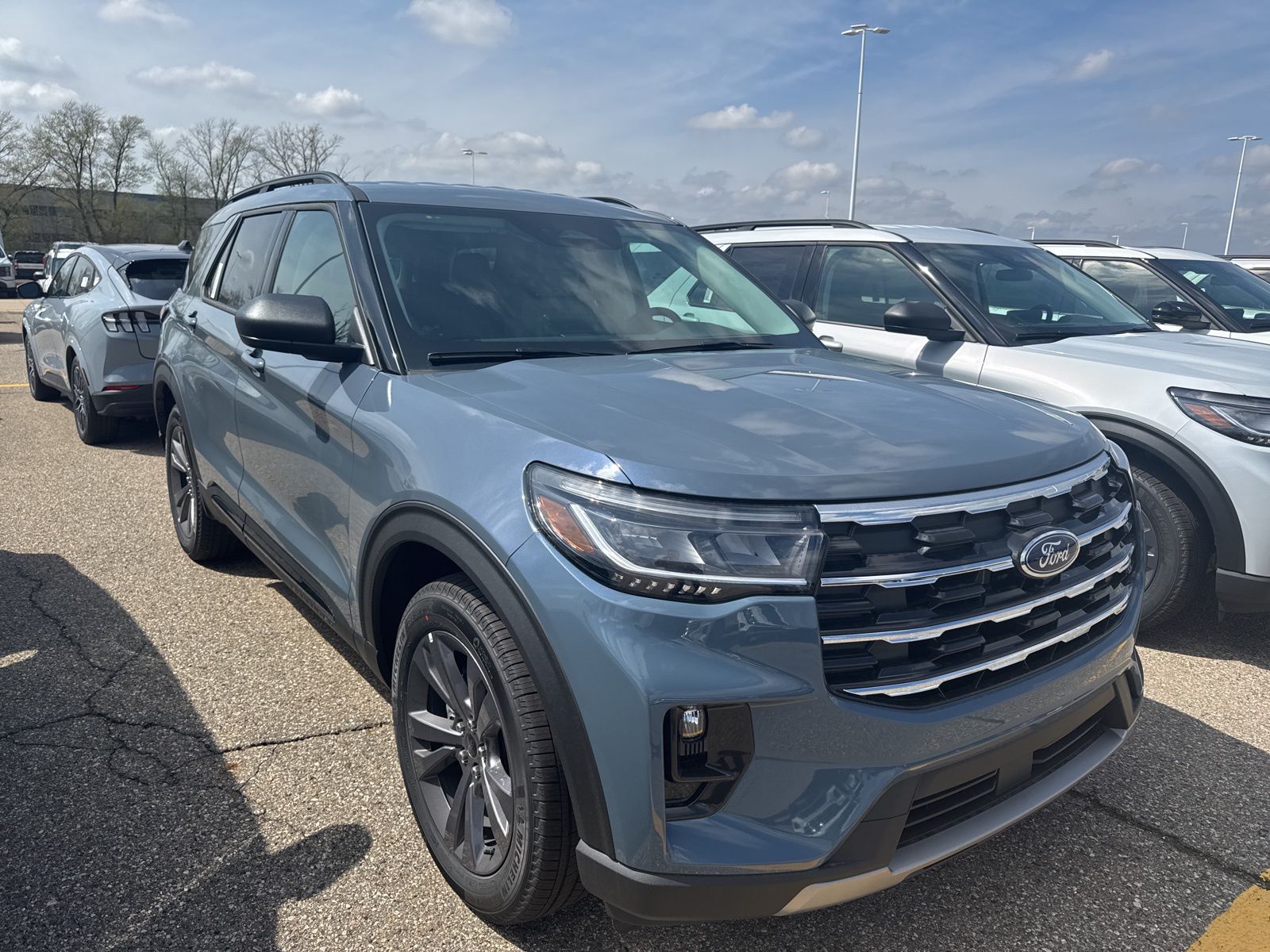 Thumbnail: 2026 Ford Explorer - 6