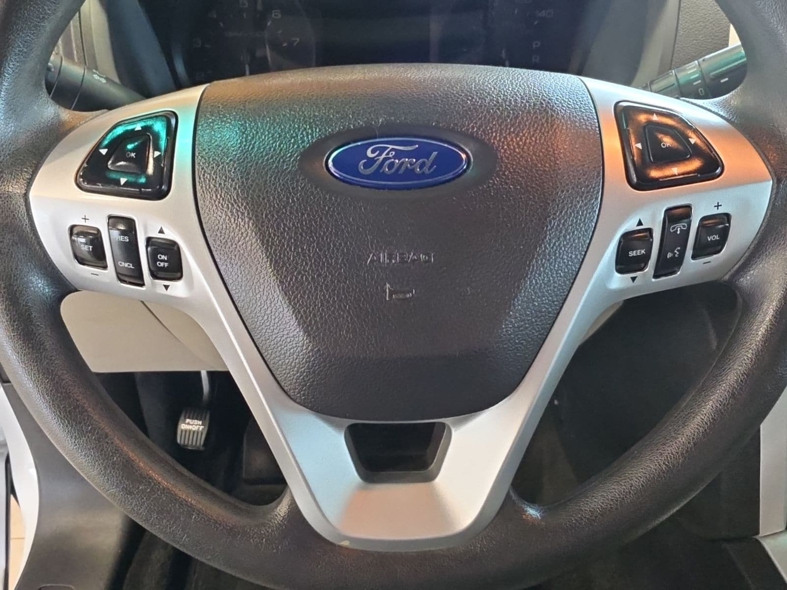 Thumbnail: 2015 Ford Explorer - 19