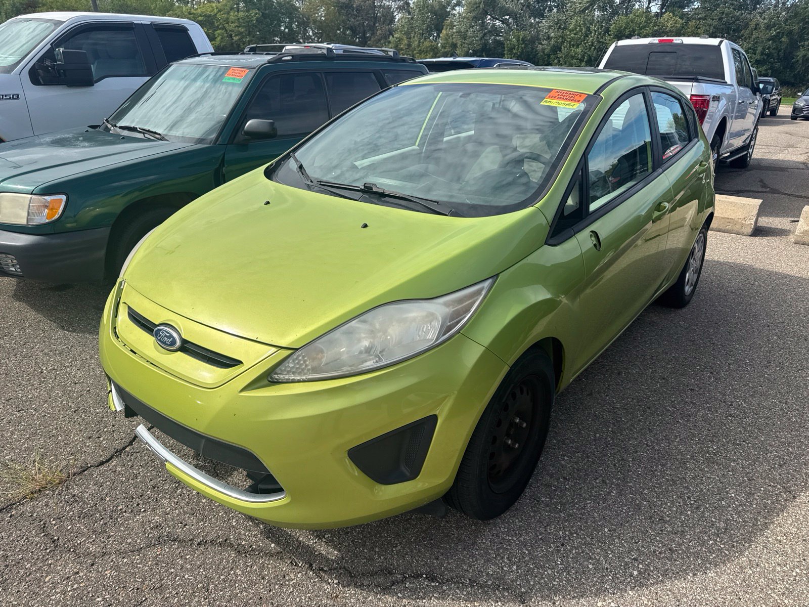 Used 2011 Ford Fiesta SE with VIN 3FADP4EJ5BM119058 for sale in Sterling Heights, MI