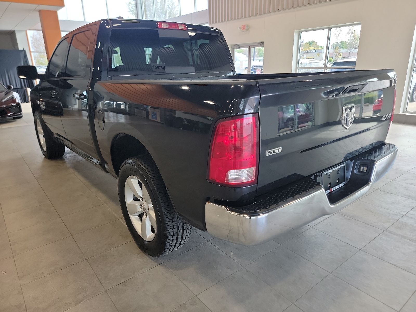 Thumbnail: 2019 RAM 1500 Classic - 13