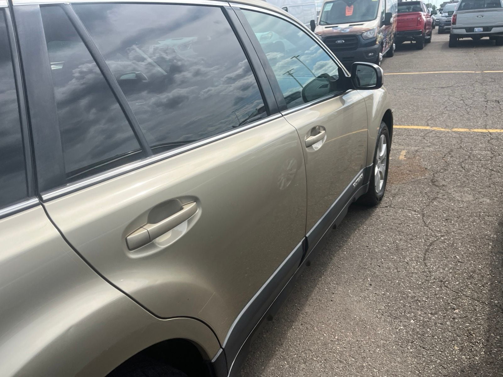 Thumbnail: 2010 Subaru Outback - 17